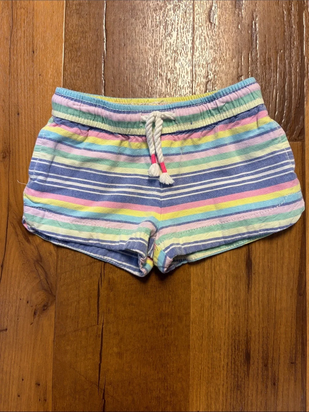 OshKosh Girls Pastel Rainbow Stripe Pull-On Shorts Size 3T EUC